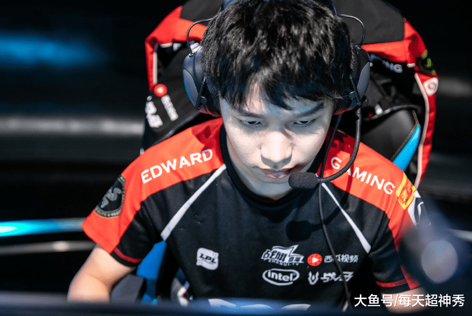 九游-蒂姆在SKT比赛中回归赛场,势不可挡引发热议!的简单介绍