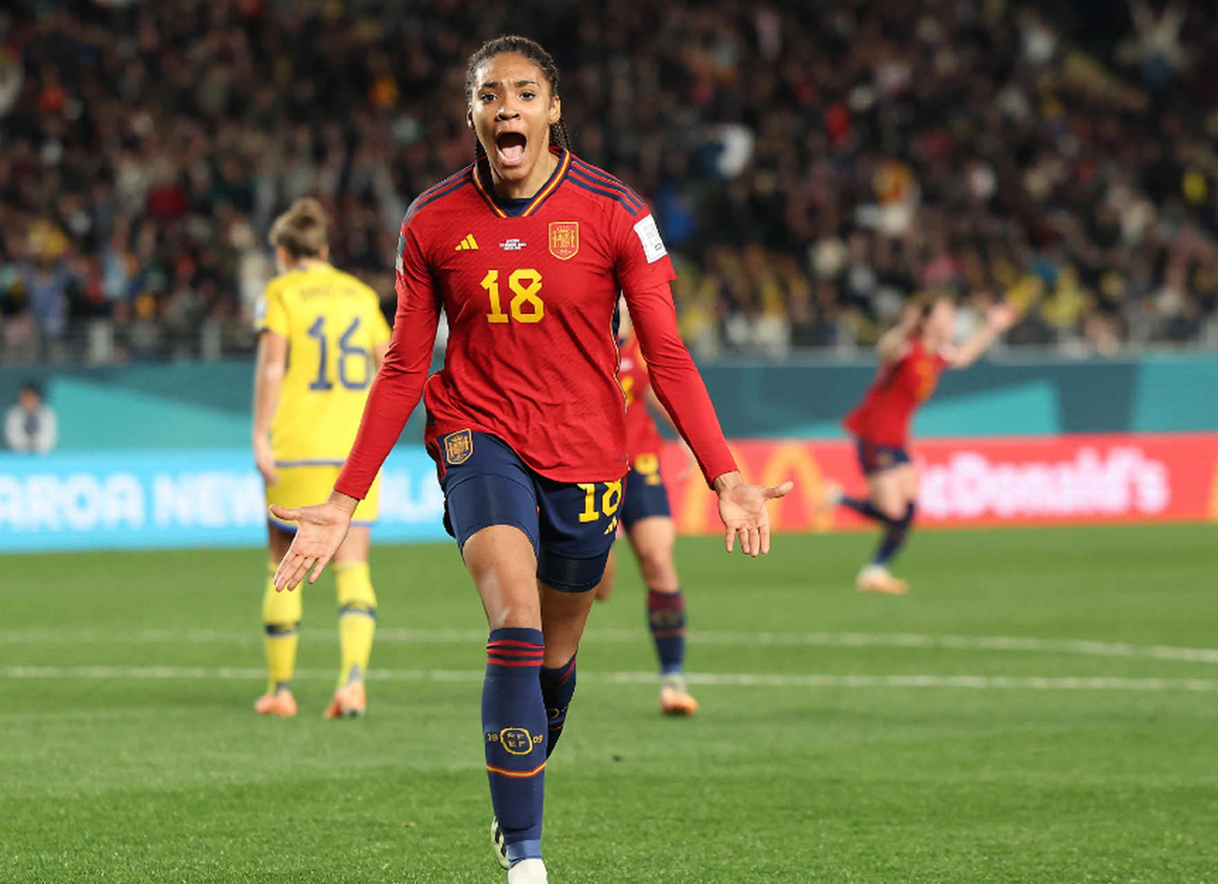 九游体育-关于阿扎伦卡爆冷击败西班牙队，势不可挡引爆全场！的信息